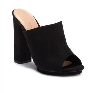 Wild Diva Lounge Pace Mule